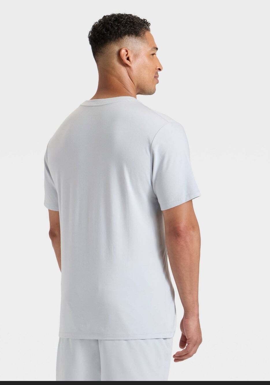 Men's Comfort Wear T-Shirt - Goodfellow & CoM Silver Size Small - Picture 3 of 6
